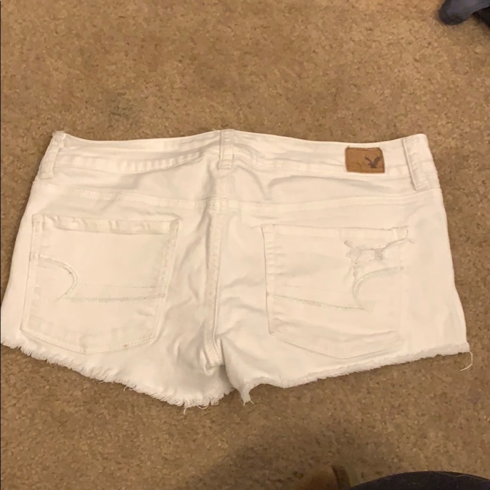 American Eagle white shorts